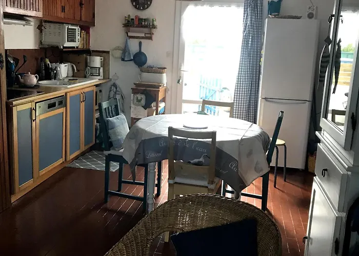 Maison A 100m De La Pour 6 Pers A Noirmoutier - Fr-1-823-106